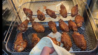 Delicious Crispy Chicken Wings using the Kalorik MAX Air Fryer [upl. by Amerd]