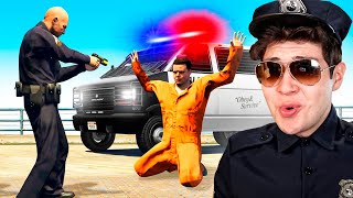 Jugando 100 DÍAS como POLICÍA en GTA 5 🚔🚨 Película [upl. by Dinin]