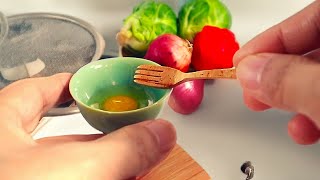 BEEF STIR FRY AND FRIED RICE  MINIATURE COOKING TOY FOOD गोमांस हलचल refogado de carne ผัดเนื้อ [upl. by Notaek]