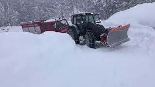 Fiumalbo neve abbondante vigili del fuoco trainati da uno spazzaneve [upl. by Fabriane]