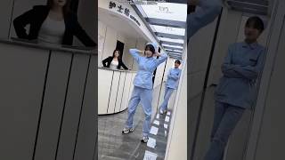 改革春风吹满地  小琪早期作品 护士跳舞 dance nurses dancevideo chinesedance 舞蹈 [upl. by Wittie]