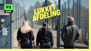 Besøger lukket afdeling i topsikret fængsel [upl. by Arita]