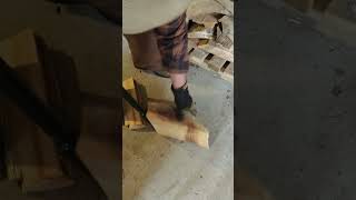 splitting wood with a harbor freight kinetic wood splitter [upl. by Welbie]