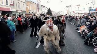 Perchtenlauf Mattighofen Krampusse und Hexen  Traditionelle Kultur in Österreich Extreme Action [upl. by Daniyal]