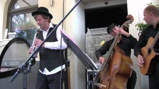 Papirosn  yiddish song  klezmer band quotInejnemquot [upl. by Cleveland]