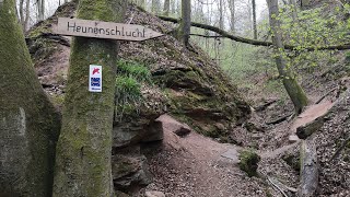 Heunenschlucht in der Seltenbachschlucht von Klingenberg am Main Landkreis Miltenberg Bayern [upl. by Allina]