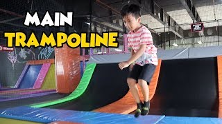 Vlog  Main Trampoline dan Lihat Taman Halloween di Bandung [upl. by Niffirg]