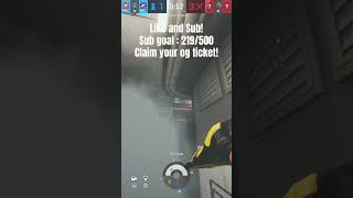 Gridlock Clipped Twice In The Same Game r6siege gaming rainbowsixsiege [upl. by Ecirtael]