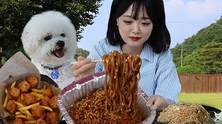 애견카페🐶 이집 음식 잘하네ㅋㅋ짜파게티 가라아게치킨 볶음밥 먹방 Chapagetti Karaage chicken Fried rice MUKBANG [upl. by Eupheemia]