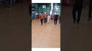 unseen Mahesh babu with sitara at airport [upl. by Amre81]