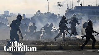 Venezuela a day of chaos and violence after Juan Guaidó calls for military uprising [upl. by Divod490]