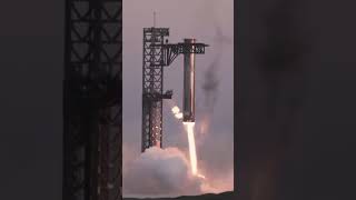 Elon Musk said hed do it SpaceX Snatching a Starship Rocket Booster out of the air [upl. by Ching87]