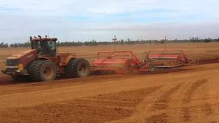 Horwood Bagshaw Grader Scraper in action2 [upl. by Gardal]