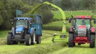 Silage 2011  TeddingRaking Lifting [upl. by Nivlam474]