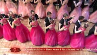 Semperopernball Dresden  Einzug der Debütanten 2016 [upl. by Arissa]