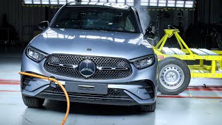 2024 MERCEDES GLC Crash Test [upl. by Esta574]