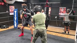 BEGINNER BOXING SPARRING [upl. by Kellyn]