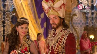 Razia Sultan  Ep12  तुर्कान बिना बताए शाही ईद जश्न में पहुंच गए  Full Episode  AND TV [upl. by Imorej722]