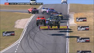 2017 Perth Race 3  Stadium SUPER Trucks [upl. by Wait]