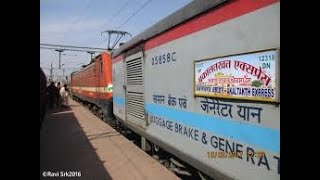 Akal takht express arriving at asansol with announcement [upl. by Aneertak]