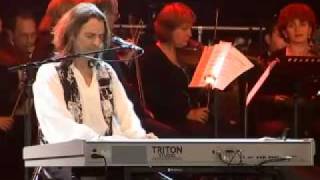 Hide in Your Shell Roger Hodgson w Orchestra [upl. by Eiral307]