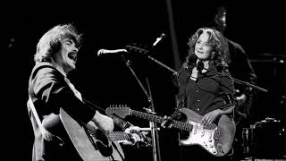 John Prine and Bonnie Raitt  Angel Of Montgomery Live [upl. by Haiasi]