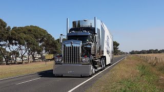 LOUD ENGINE BRAKING Kenworth T909 and T904 sprintcar transporters [upl. by Htezil]