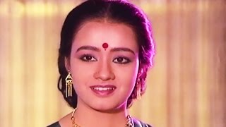 Enakku Thaa  Rajinikanth Pallavi  Velaikaran 1987  Tamil Item Song [upl. by Thant]