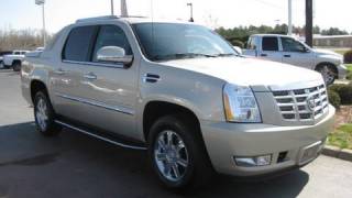 2007 Cadillac Escalade EXT Start Up Exhaust and In Depth Tour [upl. by Cindie]