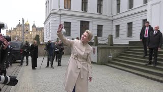 Manuela Schwesig Eine Wiederwahl mit Schönheitsfehlern [upl. by Alledi905]