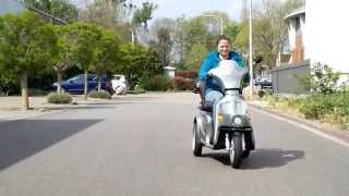 Snelle scootmobiel INCA SprintPLUS 35kmh [upl. by Aititil314]