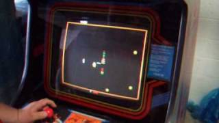 Robotron 2084  gameplay  waves 1 through 75 [upl. by Goldie]