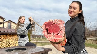 Baked Bone Marrow with Inexpressibly Tender Beef Meat From the Oven [upl. by Gothart]