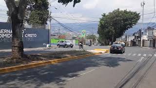 ZONA 21 POR LA GRAN AVENIDA JUSTO RUFINO GUATEMALA [upl. by Merdith929]