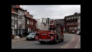 Brandweer Zelzate  Brand GeurRook  Kerkstraat Moerbeke Waas  15 Februari 2014 [upl. by Duthie267]