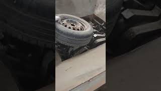 Waste Car tyre Shredder machine destroy the tire easily [upl. by Akinehc]