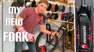 Unboxing New 26” Dirt Jumper Fork Marzocchi Bomber DJ [upl. by Eilssel]