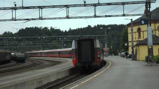 OsloBergen train stops at Hønefoss Norway [upl. by Sankey538]