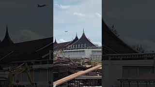 Pesawat tempur F16 flypass di Padang [upl. by Inanuah]