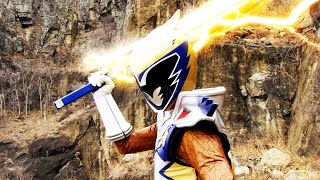 Batailles dOr  Dino Charge  Épisode Complet  Power Rangers pour les Enfants [upl. by Kerwin]