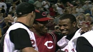 Griffey hits an insidethepark home run to win the game [upl. by Eugenie]