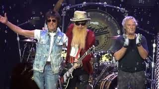 ZZ Top Live 2022 🡆 Audience Bow 🡄 Sept 25 ⬘ The Woodlands TX [upl. by Yhtommit256]