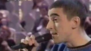 Mikimix  E la notte se ne va Caparezza a Sanremo 1997 [upl. by Brinna]