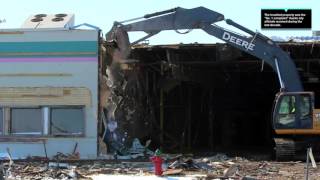 HyVee demolishes Oak Park Mall [upl. by Krell]