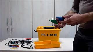 Fluke 1654 DER LIEFERUMFANG vom VDE 0100 VDE 0105 Installationstester Anlagentester [upl. by Alleunamme847]