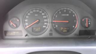 Volvo V70 2001 140bhp cold start B5244S2 motor [upl. by Ashia]