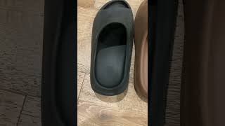 Real Vs Fake Yeezy Slides [upl. by Brina102]