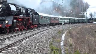 Tharandter Steilrampe Parallelfahrt 03 1010 und 18 201 geschoben von zwei 52ern [upl. by Downes57]