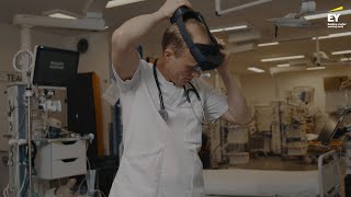 How are the HoloLens 2 smart glasses revolutionizing the healthcare industry [upl. by Leunammi]