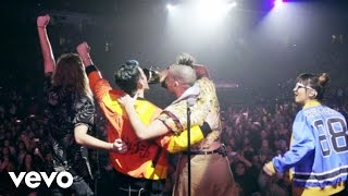 DNCE  Cake By The Ocean Official Live [upl. by Andy470]